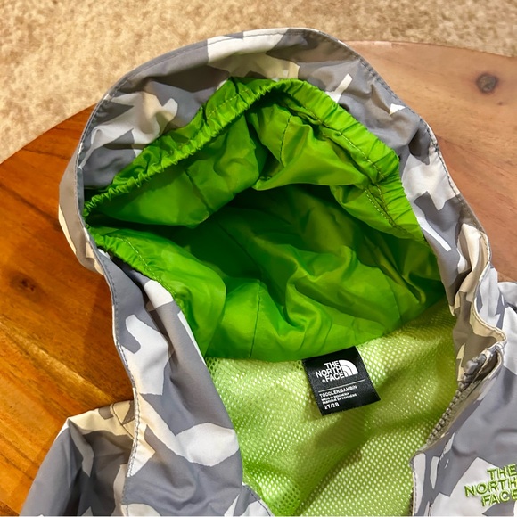 The NorthFace Toddler Antora Rain Jacket - Picture 5 of 7